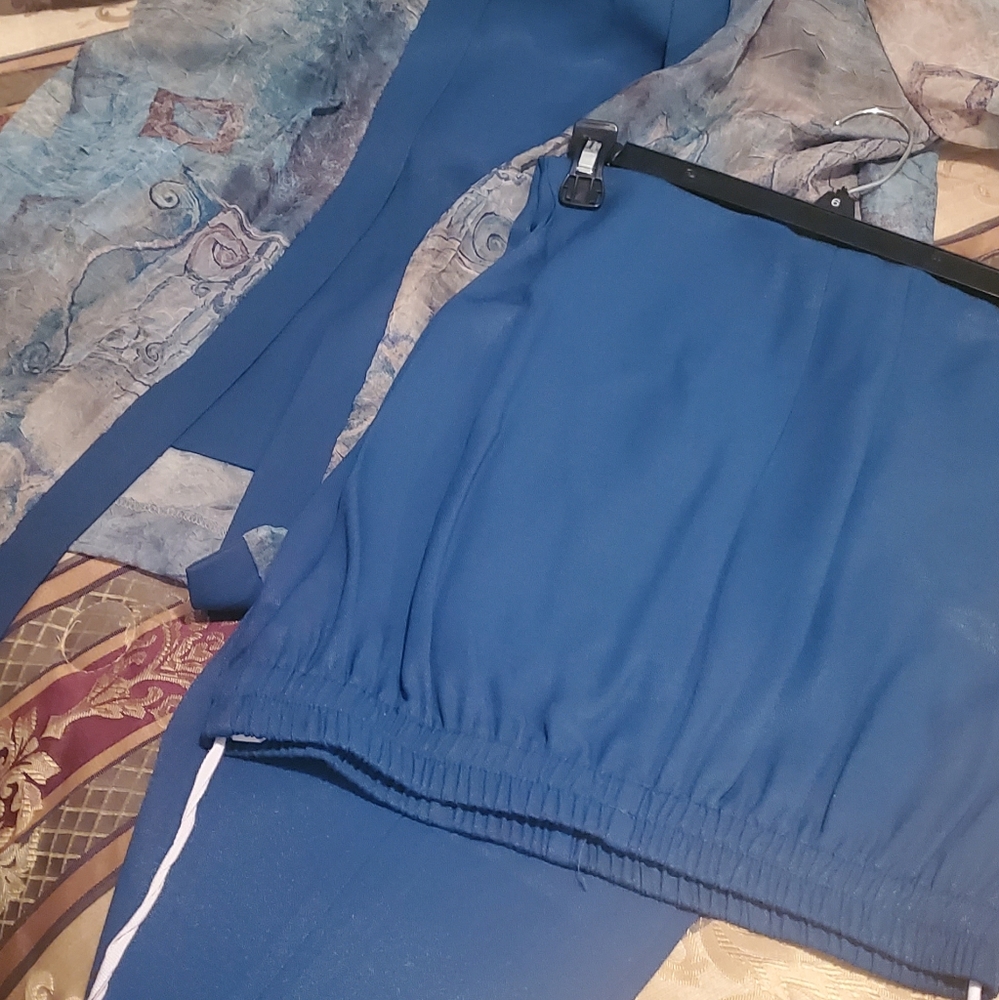 Two piece pant suit